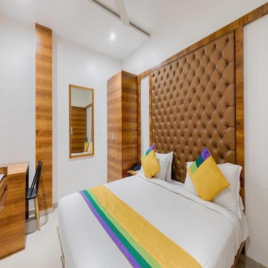 Hotel Riva International Goregaon- Near Nesco Мумбаї Екстер'єр фото