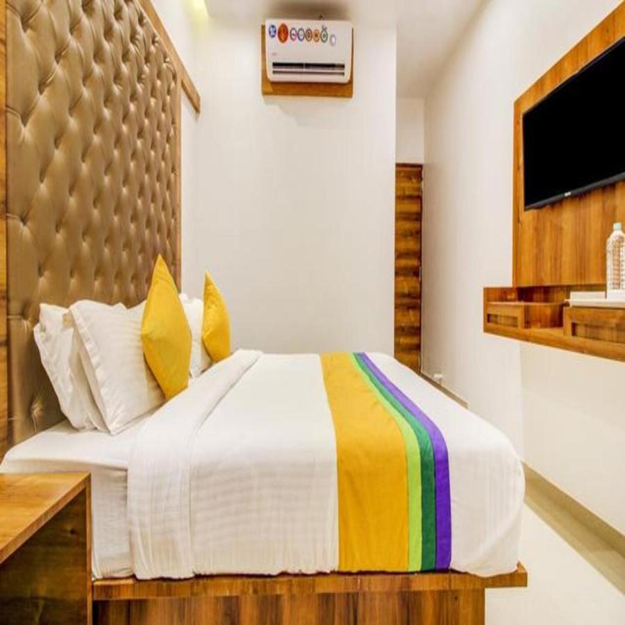 Hotel Riva International Goregaon- Near Nesco Мумбаї Екстер'єр фото