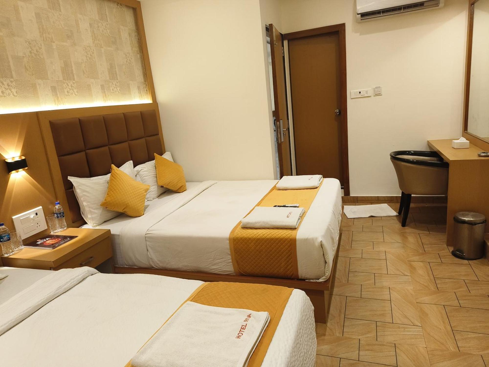 Hotel Riva International Goregaon- Near Nesco Мумбаї Екстер'єр фото