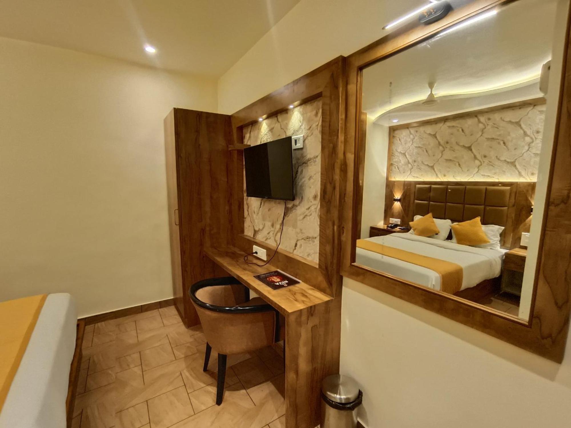 Hotel Riva International Goregaon- Near Nesco Мумбаї Екстер'єр фото